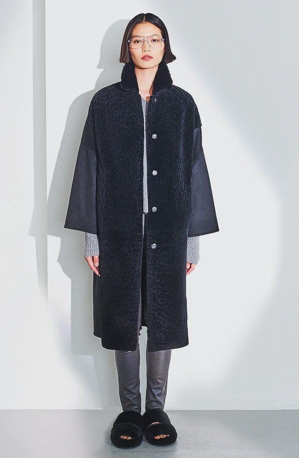 Long wool coat shearling front