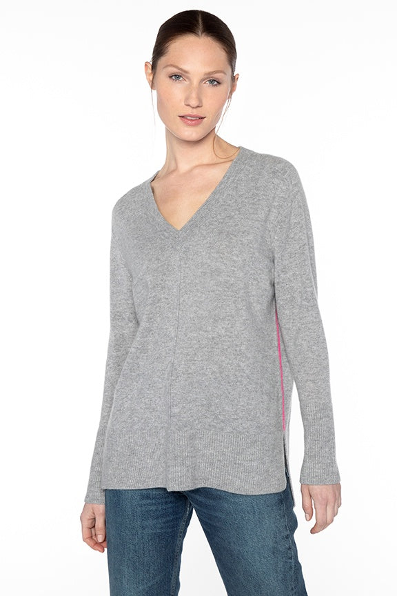 Hi-Low Piped Easy V -neck